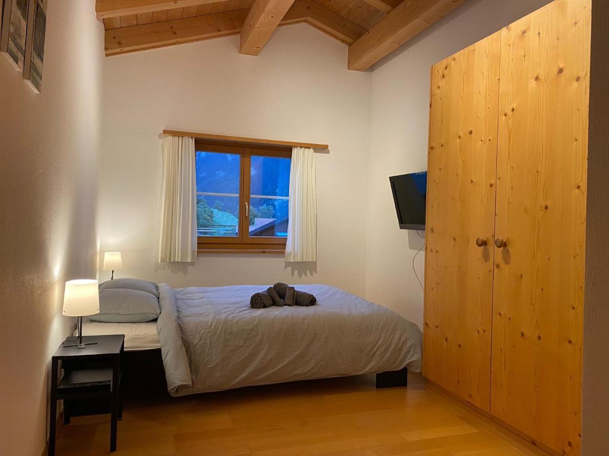 Appartamento Attic In The Alps Luzein Esterno foto